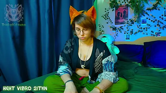 Snapshot of TrickyKitsune chatting on 23, 5, 2026 TrickyKitsune online show from 23, 5, 2026