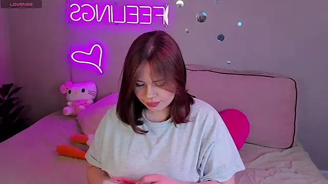 EricaElliott online show from 9, 5, 2026