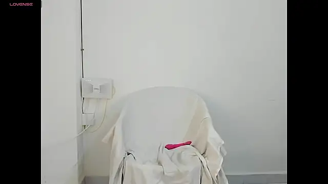 NicoleJaymes  online show from 23, 6, 2026