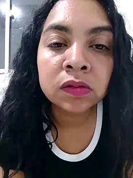 Brendabluee online show from 7, 2, 2025