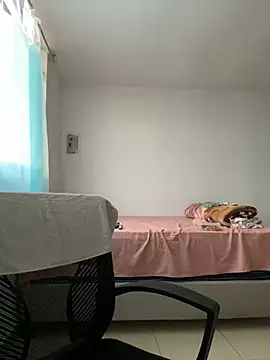 Snapshot of lunagonzales_lima_2007 chatting on 13, 2, 2025 lunagonzales lima 2007 online show from 13, 2, 2025