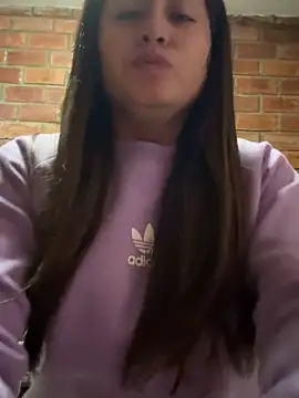 Snapshot of lunagonzales_lima_2007 chatting on 15, 9, 2025 lunagonzales lima 2007 online show from 15, 9, 2025