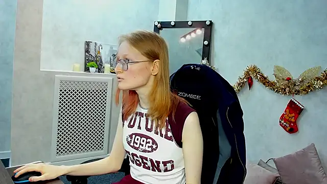 Snapshot of ElizabethHarpper chatting on 4, 1, 2025 ElizabethHarpper online show from 4, 1, 2025