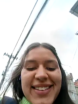 Snapshot of Danni_shy chatting on 4, 3, 2025 Danni shy online show from 4, 3, 2025