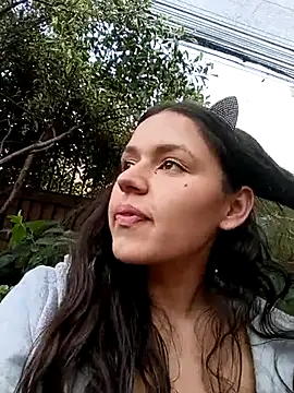 Snapshot of Danni_shy chatting on 13, 3, 2025 Danni shy online show from 13, 3, 2025