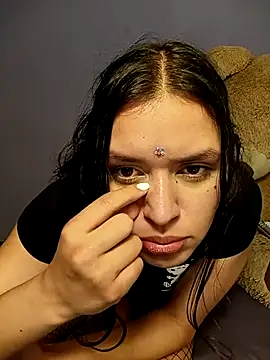 Snapshot of Danni_shy chatting on 14, 3, 2025 Danni shy online show from 14, 3, 2025