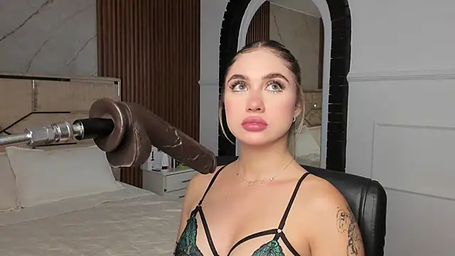 Snapshot of EmiilyHendriixx chatting on 30, 1, 2025 EmiilyHendriixx online show from 30, 1, 2025