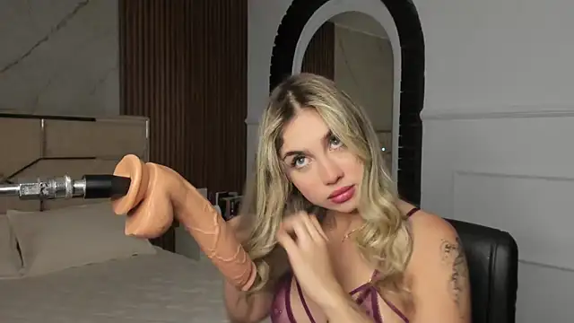 Snapshot of EmiilyHendriixx chatting on 7, 2, 2025 EmiilyHendriixx online show from 7, 2, 2025