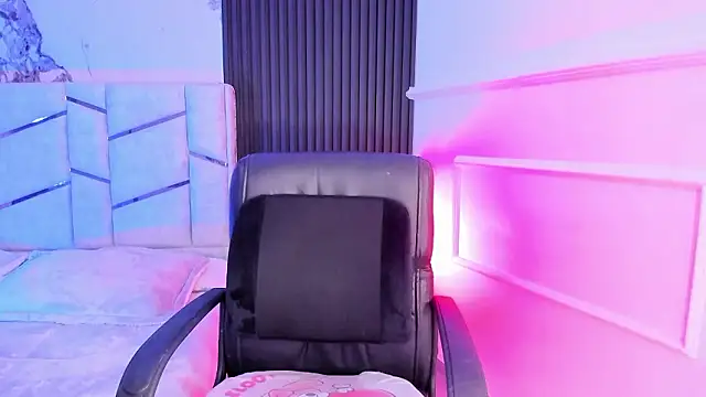 daniiphoeniixx online show from 27, 2, 2026