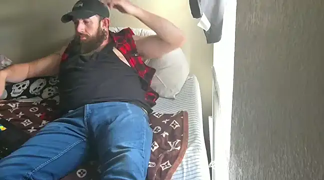 StruggleSnuggles online show from 31, 12, 2024