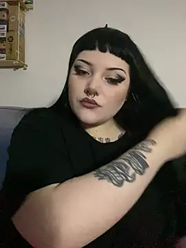 Snapshot of Gothicsiren chatting on 20, 1, 2025 Gothicsiren online show from 20, 1, 2025