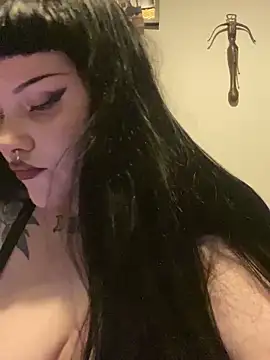 Snapshot of Gothicsiren chatting on 31, 1, 2025 Gothicsiren online show from 31, 1, 2025