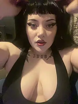 Snapshot of Gothicsiren chatting on 23, 2, 2025 Gothicsiren online show from 23, 2, 2025