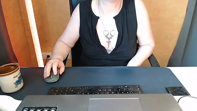 Sweet Phoenix online show from 16, 5, 2026