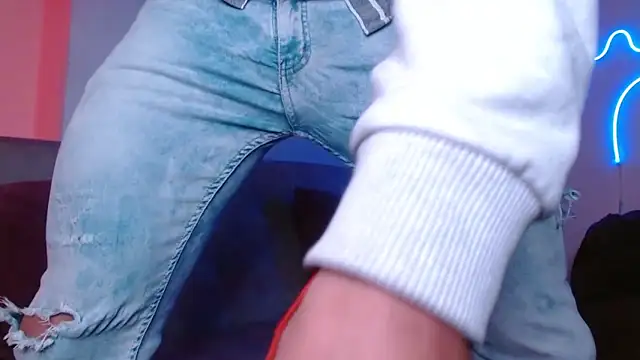 Joylopez fit online show from 23, 2, 2025