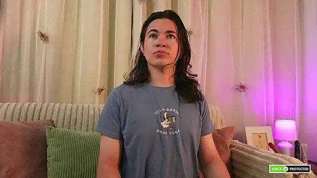 cute erelis  online show from 9, 2, 2026