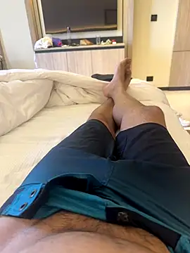 Snapshot of skyisthelimit12 chatting on 26, 10, 2025 skyisthelimit12 online show from 26, 10, 2025