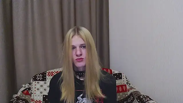 blaire  18 online show from 31, 12, 2024