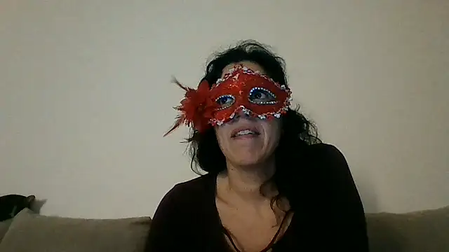 Snapshot of couple-tuga chatting on 15, 2, 2025 couple-tuga online show from 15, 2, 2025