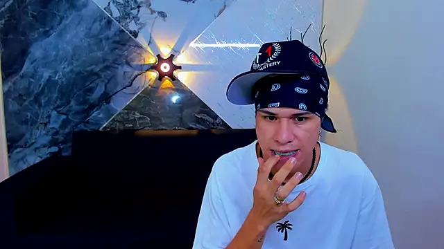 Snapshot of anyelo_waller chatting on 30, 12, 2024 anyelo waller online show from 30, 12, 2024