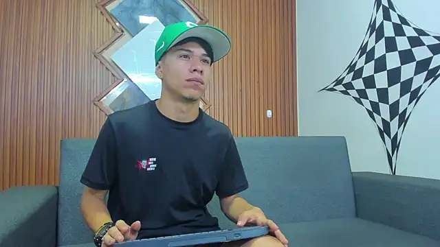 Snapshot of anyelo_waller chatting on 13, 2, 2025 anyelo waller online show from 13, 2, 2025