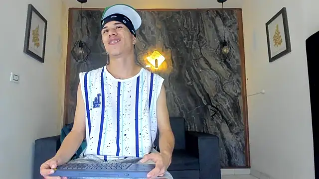 Snapshot of anyelo_waller chatting on 22, 2, 2025 anyelo waller online show from 22, 2, 2025