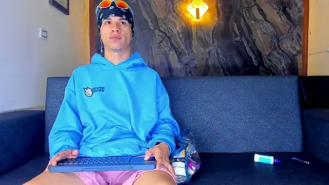 Snapshot of anyelo_waller chatting on 26, 2, 2025 anyelo waller online show from 26, 2, 2025