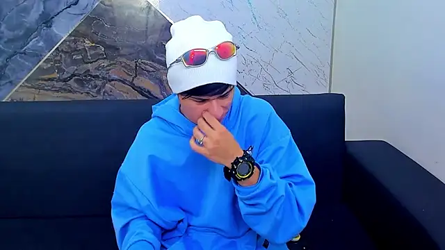 Snapshot of anyelo_waller chatting on 7, 3, 2025 anyelo waller online show from 7, 3, 2025