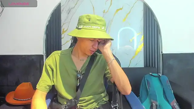 Snapshot of anyelo_waller chatting on 12, 9, 2025 anyelo waller online show from 12, 9, 2025