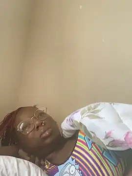 Snapshot of DamnBubbles chatting on 7, 2, 2025 DamnBubbles online show from 7, 2, 2025