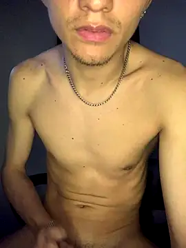 gabrielzinnnn085 online show from 3, 10, 2025