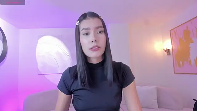 NiaSalvatore online show from 9, 4, 2026