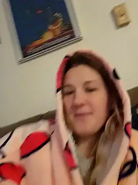 CoraRiley online show from 2, 1, 2025