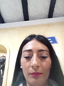 BELLA--26 online show from 8, 3, 2025