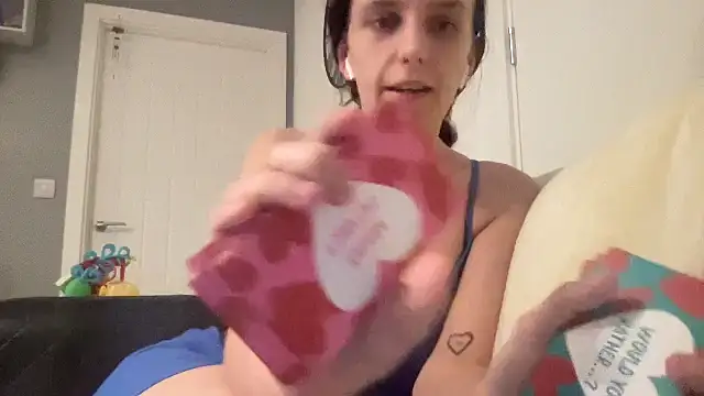 Snapshot of dixie_leigh chatting on 6, 1, 2025 dixie leigh online show from 6, 1, 2025