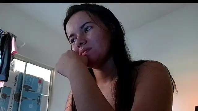 camillebr online show from 28, 1, 2025