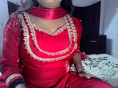 Snapshot of SIYA_MAVI chatting on 8, 7, 2026 SIYA MAVI online show from 8, 7, 2026