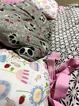 Your Pleasure1 online show from 17, 11, 2025