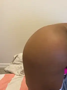 Snapshot of AwkwardJasminee chatting on 9, 9, 2025 AwkwardJasminee online show from 9, 9, 2025