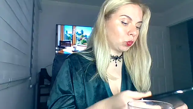 HappyIva online show from 23, 10, 2025
