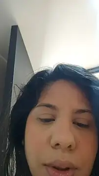 Snapshot of downsonMia chatting on 21, 6, 2026 downsonMia online show from 21, 6, 2026