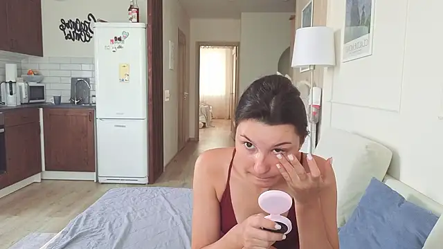 Snapshot of KristineEsme chatting on 7, 3, 2026 KristineEsme online show from 7, 3, 2026