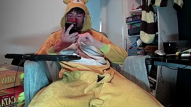 Snapshot of onesieboyx chatting on 31, 3, 2026 onesieboyx online show from 31, 3, 2026