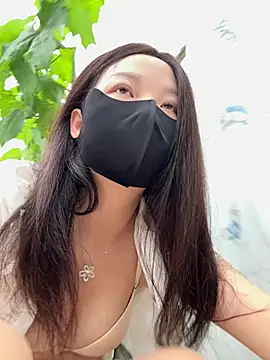 SSSniang- online show from 4, 6, 2026