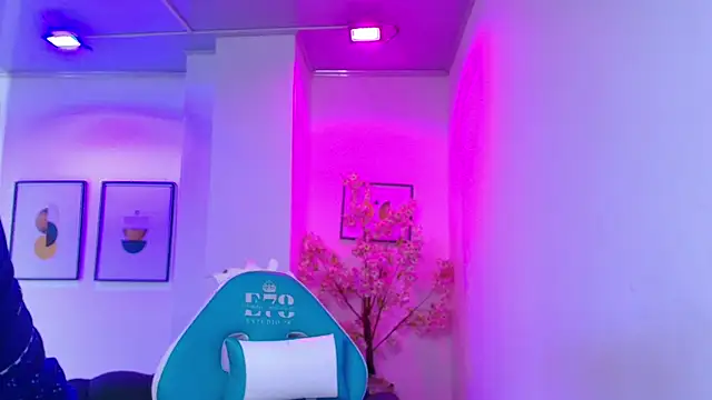 Arianna sweeet online show from 29, 3, 2026