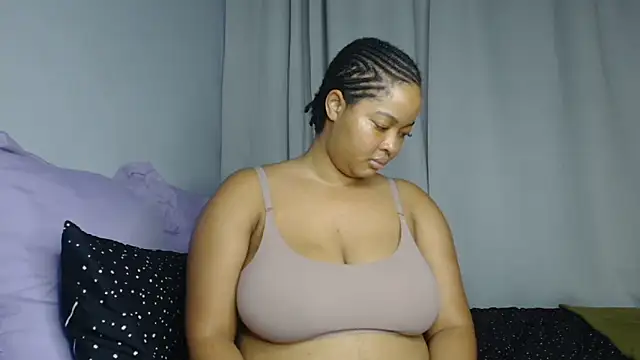 Snapshot of sexytinashe21 chatting on 26, 2, 2025 sexytinashe21 online show from 26, 2, 2025