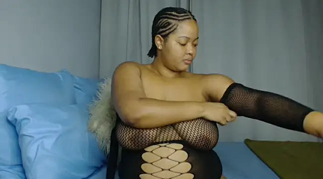 Snapshot of sexytinashe21 chatting on 14, 3, 2025 sexytinashe21 online show from 14, 3, 2025