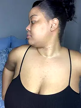 Snapshot of sexytinashe21 chatting on 27, 9, 2025 sexytinashe21 online show from 27, 9, 2025