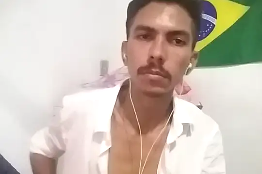 MagrinhoSaradoo online show from 27, 2, 2025