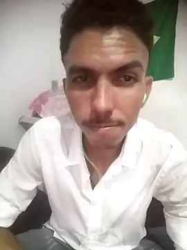 MagrinhoSaradoo online show from 4, 3, 2025